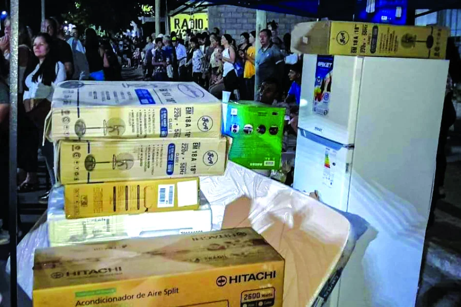  Entregaron equipamiento a beneficiarios de programas