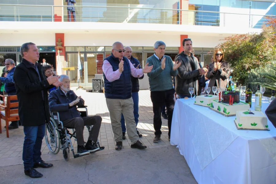  Cooperativa La Riojana celebró 84 años reconociendo a su gente