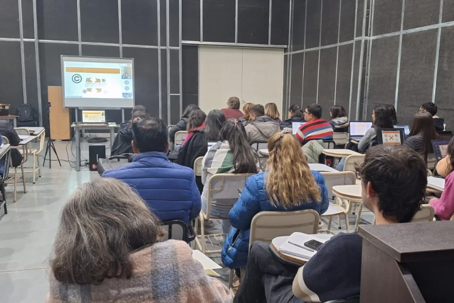  UNdeC: Docentes se capacitaron en Inteligencia Artificial
