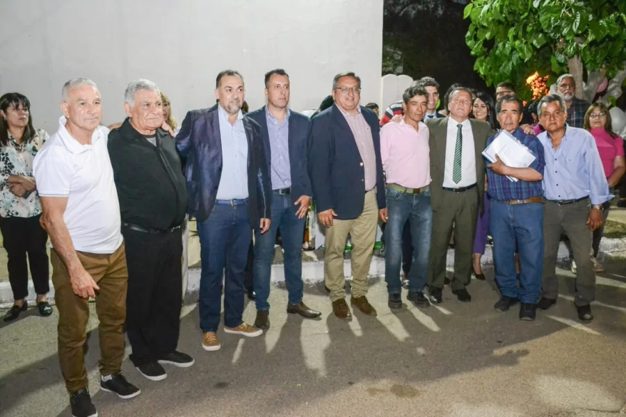  Municipio entregó ayudas para vecinos e instituciones