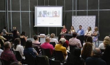 La UNdeC presentó la Diplomatura Superior en Gestión Cultural Comunitaria