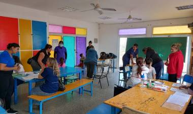 Avanzan los controles de salud escolar en niños, niñas y adolescentes