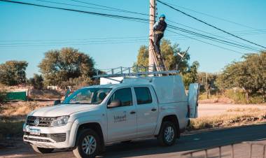 Avanza la conectividad: Malligasta, Colonia de Malligasta y Anguinán ya cuentan con fibra óptica