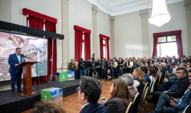 Quintela presentó el Plan Minero 2026-2030 para impulsar empleo, proveedores locales y desarrollo en toda la Provincia