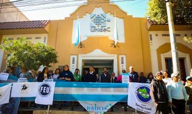 Más de tres cuadras de chileciteños marcharon en defensa de la educación pública y gratuita