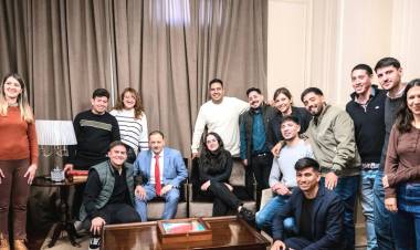 Ofelia Fernández se reunió con Quintela y abrió en La Rioja el debate sobre las problemáticas juveniles