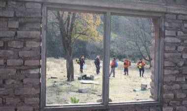 UNdeC y Bomberos Voluntarios fortalecen la prevención de incendios con una jornada de campo en la Sierra del Famatina