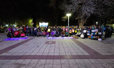 Chilecito volvió a marchar por Ni Una Menos: una jornada de memoria, resistencia y compromiso colectivo