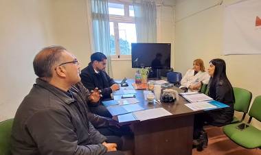 El Hospital Eleazar Herrera Motta mantuvo una reunión con representantes de Testigos de Jehová para abordar protocolos de atención