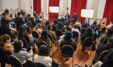 Se realizó  la conferencia "Turismo y Gestión Pública" 