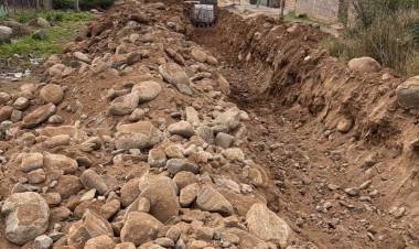 Avanza la ampliación de la red de agua potable para 60 familias del barrio El Nevado