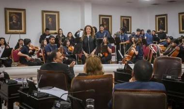 La Orquesta del Centro Polivalente de Arte recibió un reconocimiento en la Legislatura Provincial