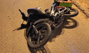 Un joven de 18 años resultó herido tras caer de su motocicleta