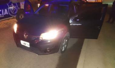 Recuperaron un Renault Sandero sustraído durante la madrugada