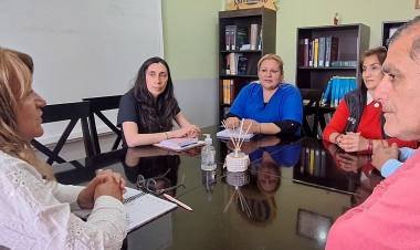 Salud y Deportes planifican actividades conjuntas para promover hábitos saludables