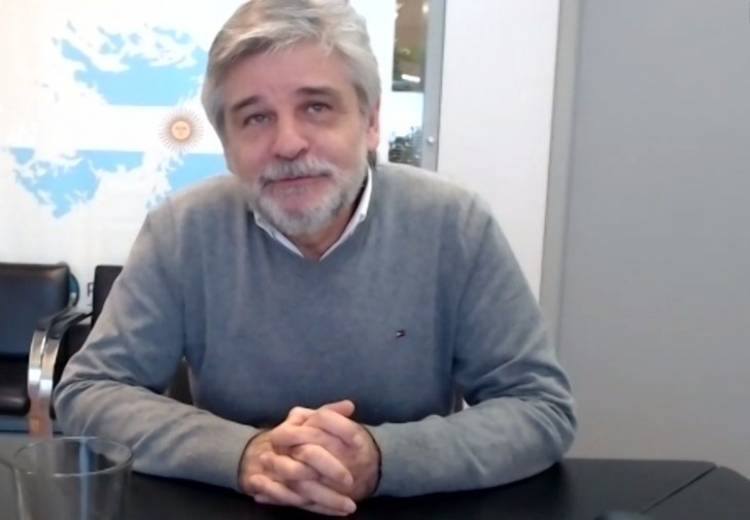Daniel Filmus presenta su libro ¡AFUERA! en la UNdeC