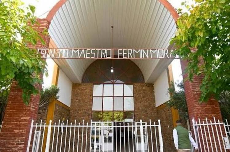 Robaron y provocaron destrozos en una escuela de Chilecito