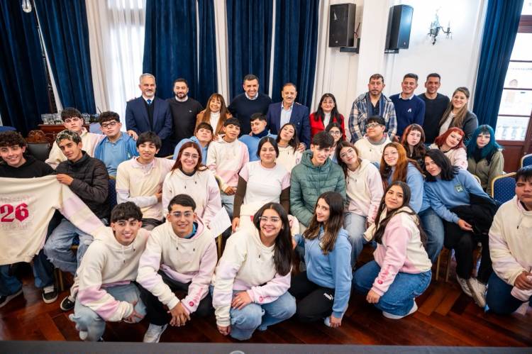Quintela recibió a estudiantes del Colegio Provincial N° 1