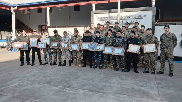 Chilecito tuvo una destacada participación en el 1.er Curso Internacional de Operador de Escudo Balístico