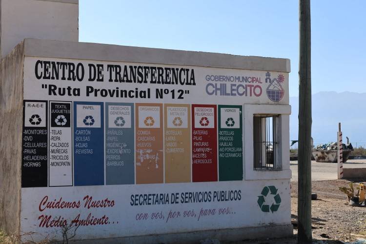 Realizaron tareas de mantenimiento en el Centro de Transferencia de Anguinán