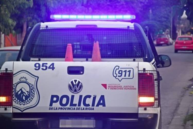 Denunciaron el robo de dos armas de fuego y otros elementos