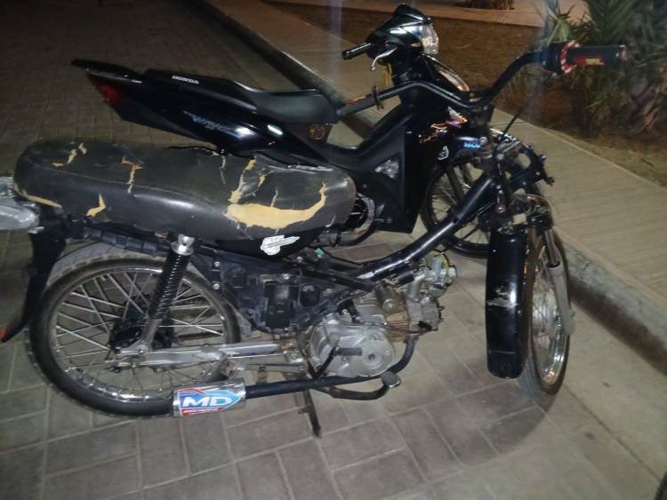 Retuvieron dos motocicletas y secuestraron marihuana durante un operativo preventivo