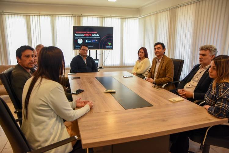 La Provincia fortalece la formación tecnológica junto a Huawei con 47 cursos de certificación internacional