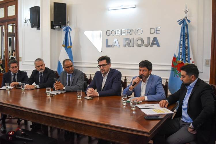 La Provincia baja 20 puntos las tasas de Banco Rioja y ofrece nuevas opciones para regularizar deudas