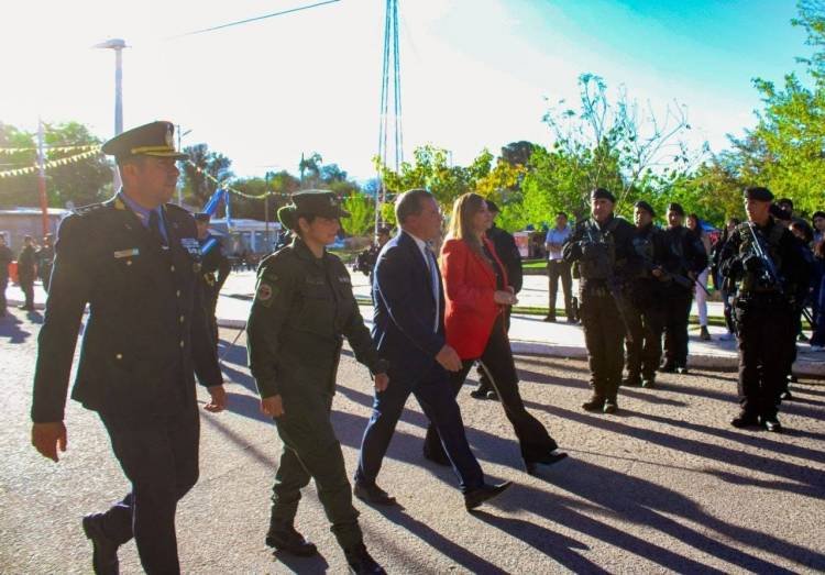 Nonogasta celebró su aniversario con entregas y aportes a instituciones y familias