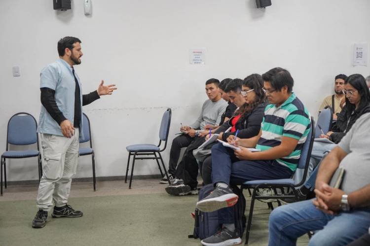 Salud retomó el curso mensual para obtener el Carnet Nacional de Manipulador de Alimentos