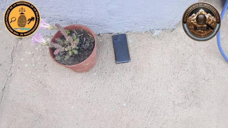 Secuestran preventivamente un celular hallado en la vía pública en Chilecito
